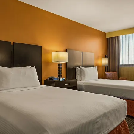 Best Western The Plaza Hotel Honolulu Airport - Free Breakfast-2